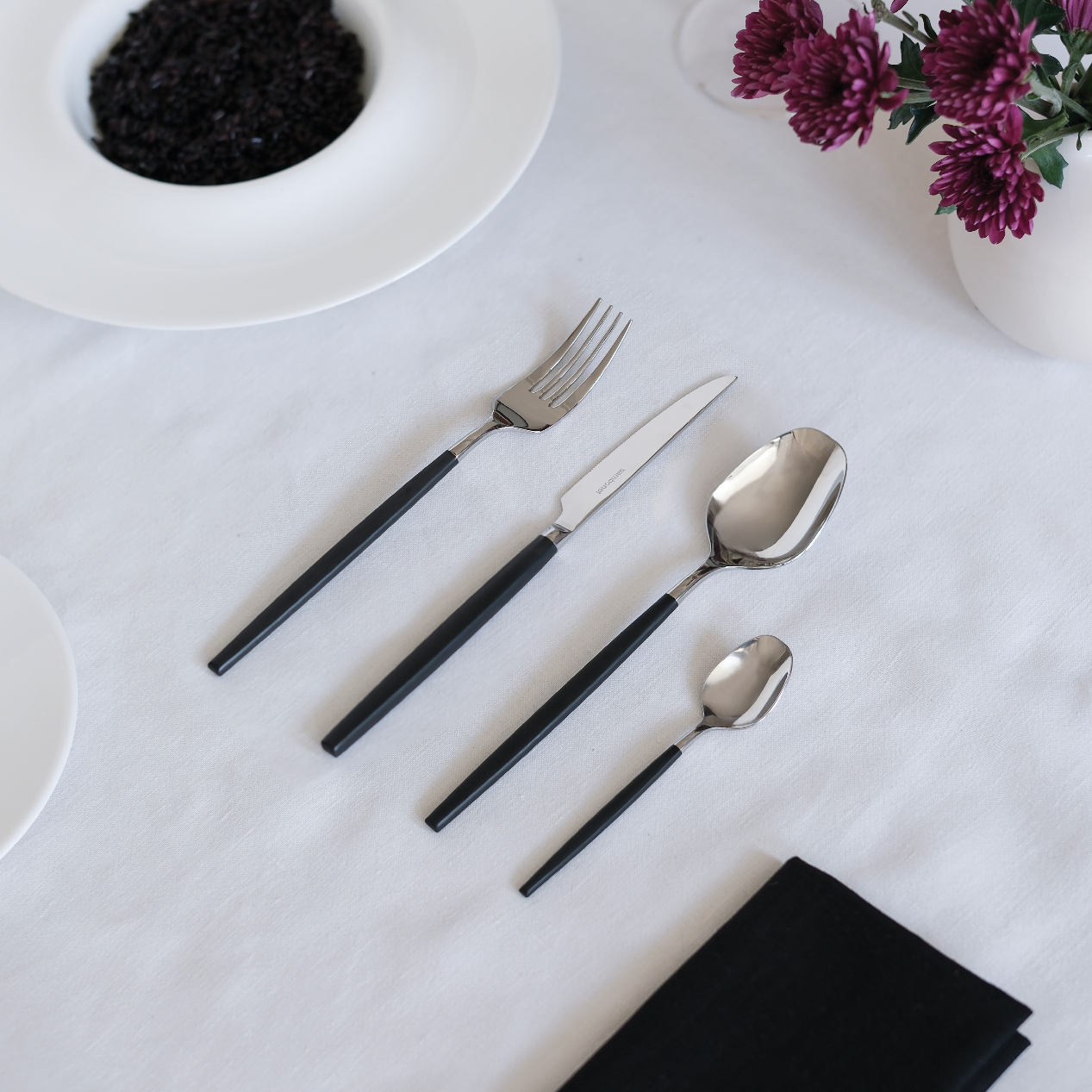 Sambonet Siro Besteckset 24-teilig mit schwarzem Griff – Ansicht 3