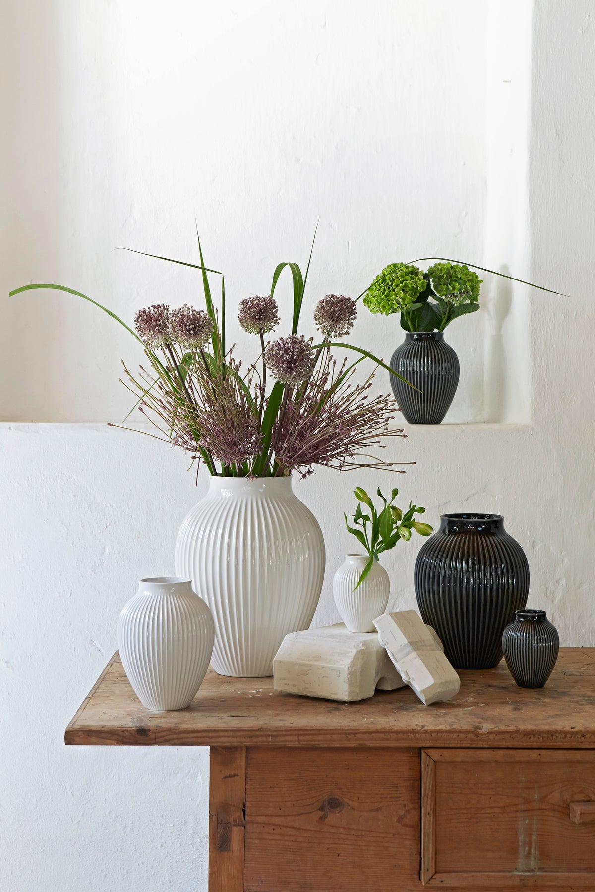 Knabstrup Keramik Vase H 27 cm ripple black – Bild 4