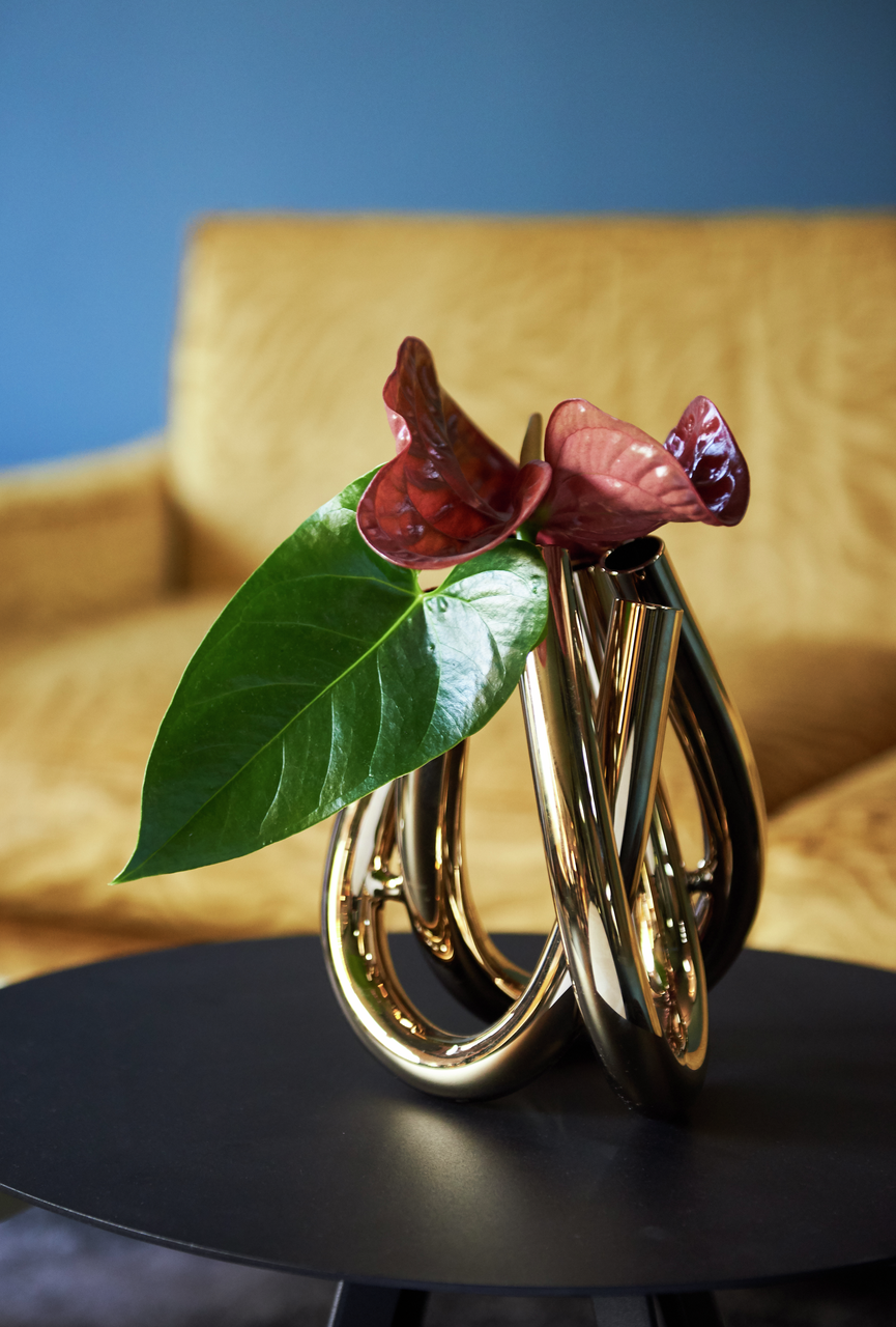 Rosenthal Triu Vase 22 cm Gold – Freisteller seitlich