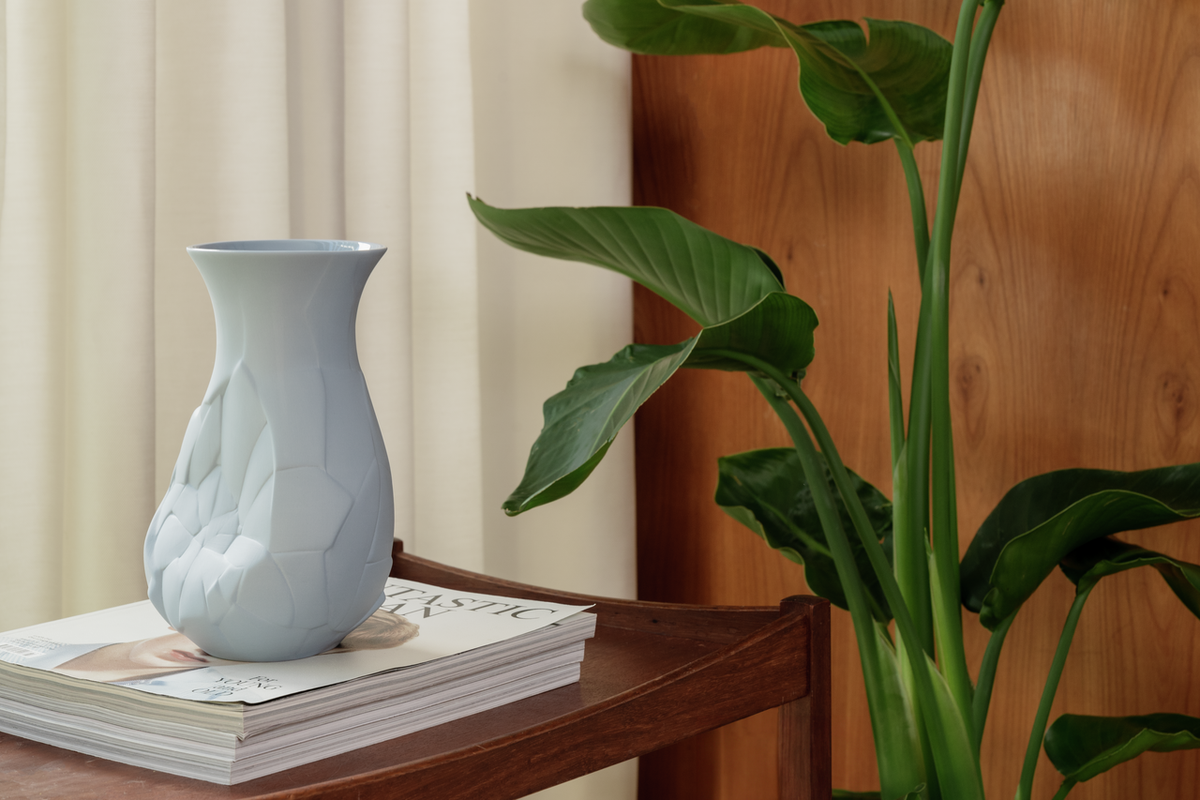 Rosenthal Vase of Phases Vase 26 cm Pacific Blau – Lifestyle